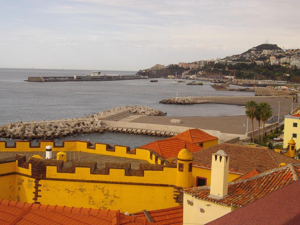 Vitorina Corte Guesthouse Funchal  Bagian luar foto
